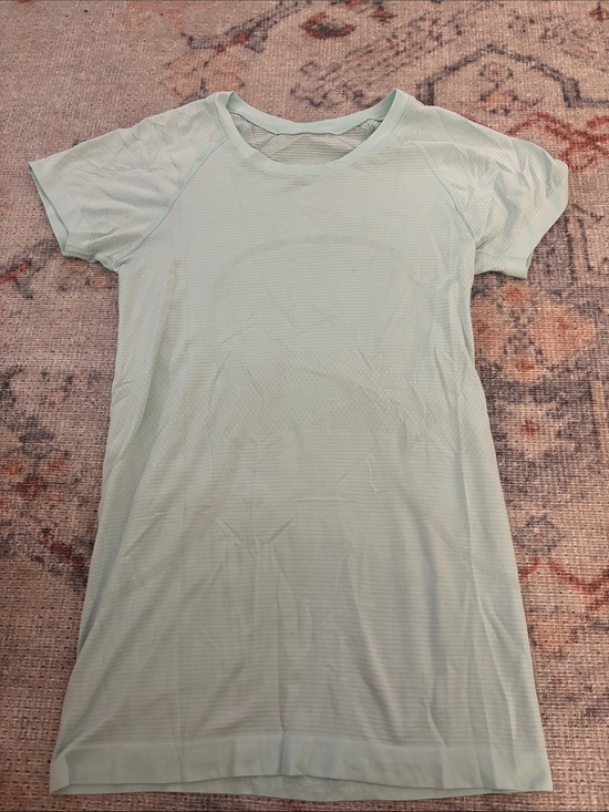 lululemon athletica Tops - lululemon athletica Light Mint Short Sleeve Tee